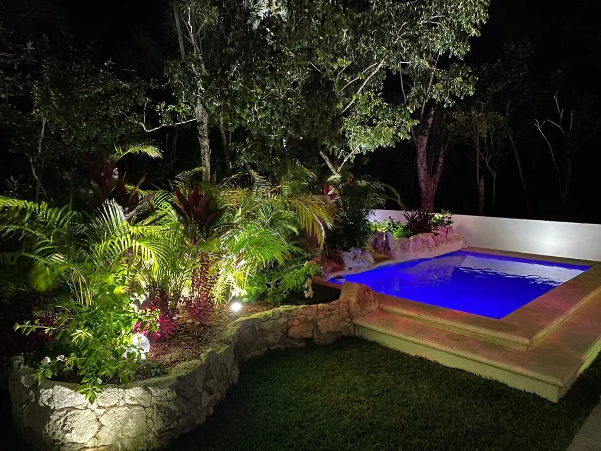 Amazing Villa Inside Tulum Country Club Akumal Holiday home