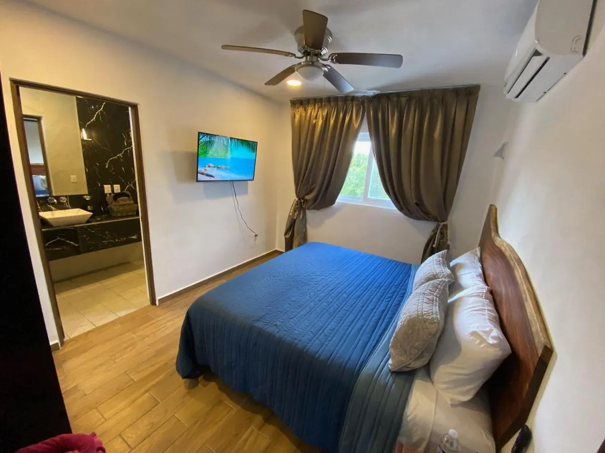 Amazing Villa Inside Tulum Country Club Akumal Holiday home