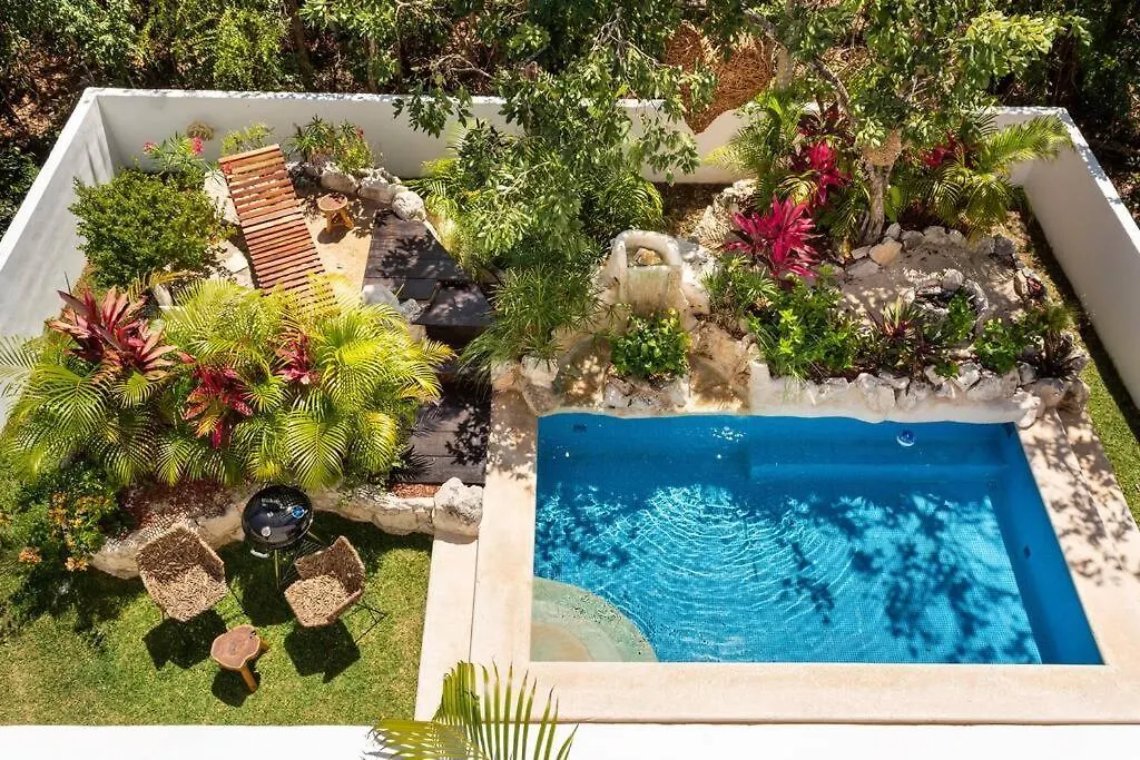 Amazing Villa Inside Tulum Country Club Akumal Mexico